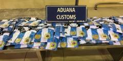 Aduana incautó más de 300 camisetas de fútbol, entre ellas la de la Selección Campeona