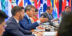 Massa consiguió desembolsos por 840 millones de dólares