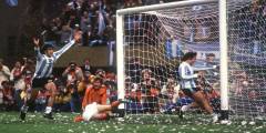 Mario Kempes: 