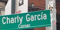 El cartel de Charly García que se encontraba en una esquina de Nueva York desapareció