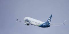 Alaska Airlines y United Airlines cancelan vuelos por inspección