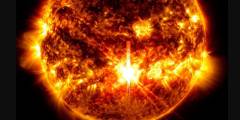 El sol está disparando una temible llamarada a la Tierra, la más potente de los últimos siete años