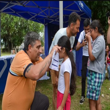 Más de 100 niños recibieron anteojos en la capital salteña