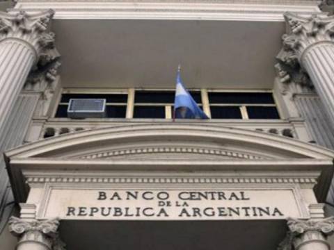 El Banco Central volvió a bajar las tasas de interés. Afecta la posibilidad de ahorro