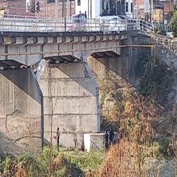 Encontraron el cuerpo de una mujer debajo del puente Santa Lucía 