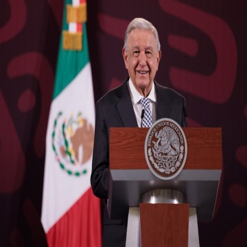 AMLO afirma que “se veía venir” la crisis en la educación argentina con Milei