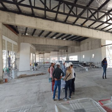 Funcionarios provinciales y nacionales supervisaron la construcción de la terminal de General Güemes