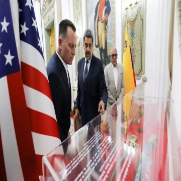 Venezuela pacta con EE. UU. y reactivará los vuelos para repatriar a connacionales