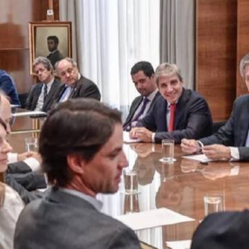 Caputo se reunió con empresas británicas