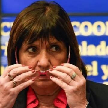 Patricia Bullrich defendió a Villaverde