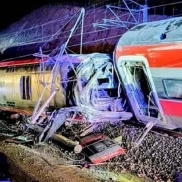 Descarrilamiento de dos trenes en España