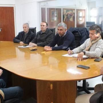 Evalúan perspectivas de exploración vinculadas a recursos uraníferos en la provincia