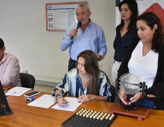 Coronel Moldes: familias ya conocen la ubicación de sus nuevas viviendas del IPV