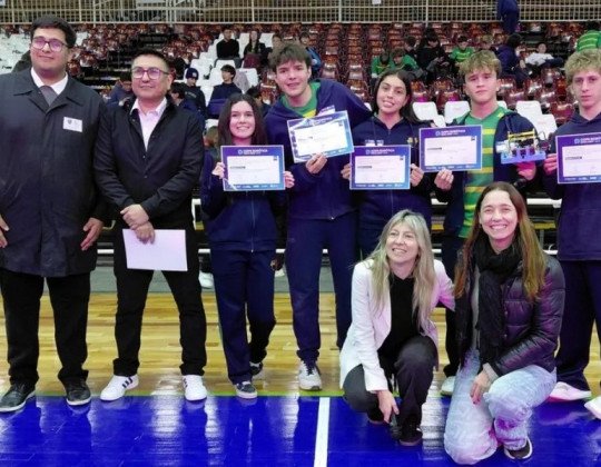 Dos equipos de escuelas salteñas viajarán a Neuquén para disputar la Final Nacional de la Copa Robótica 2026