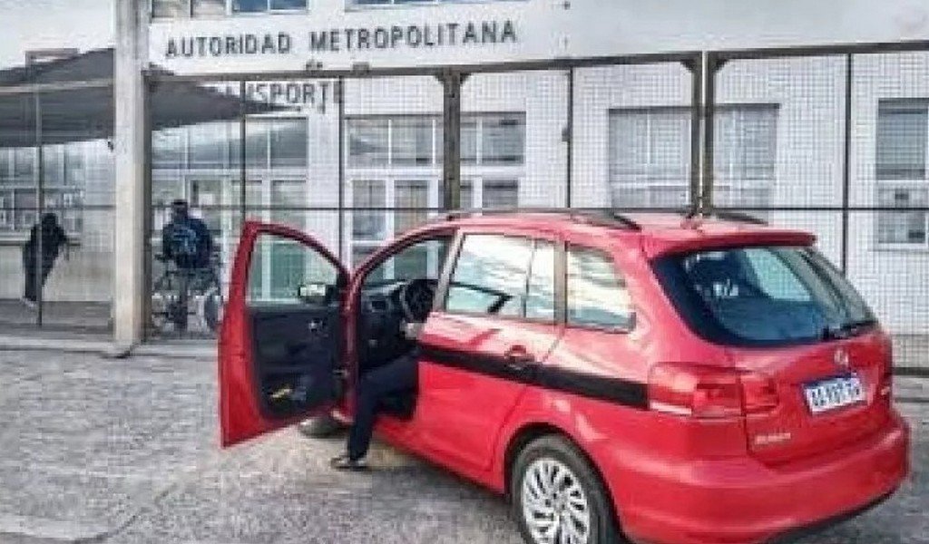 La AMT autorizó el nuevo cuadro tarifario para taxis y remises