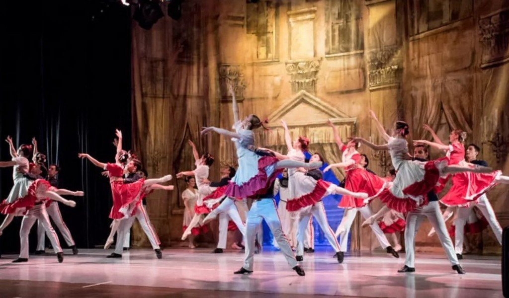 El Ballet de la Provincia abre su temporada 2026 con Baile de Graduados