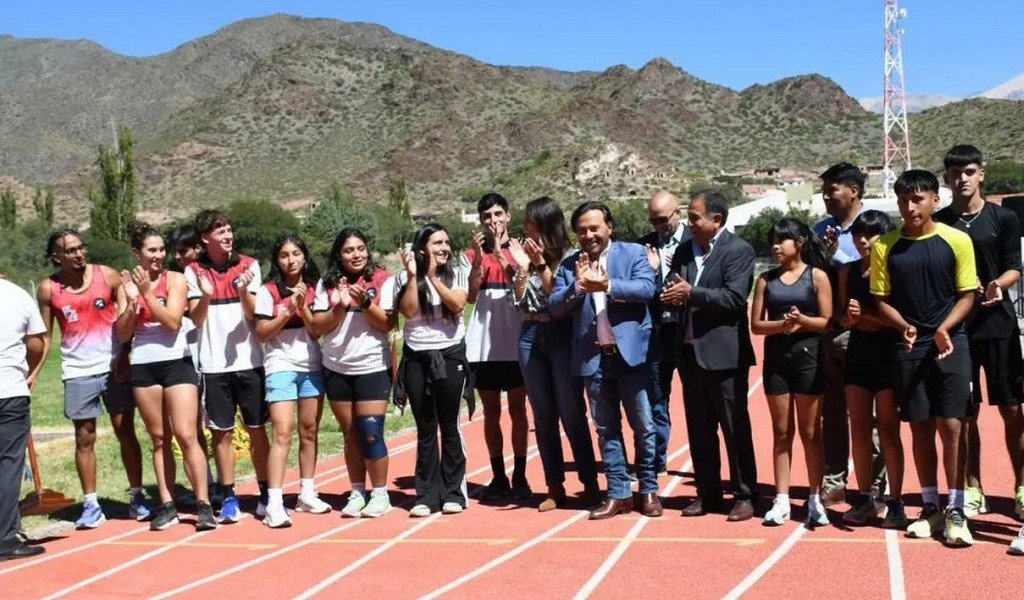 Cachi renovó su pista y se consolida como polo deportivo provincial, nacional e internacional