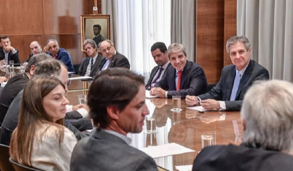 Caputo se reunió con empresas británicas