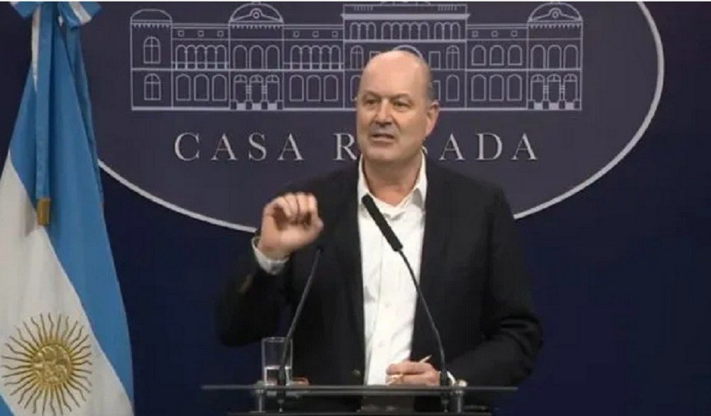 Gobierno seguirá desregulando el Estado