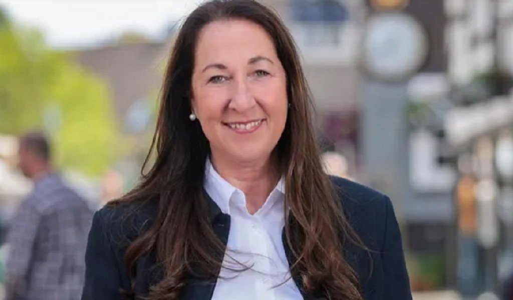 Atacaron una alcaldesa electa en Alemania