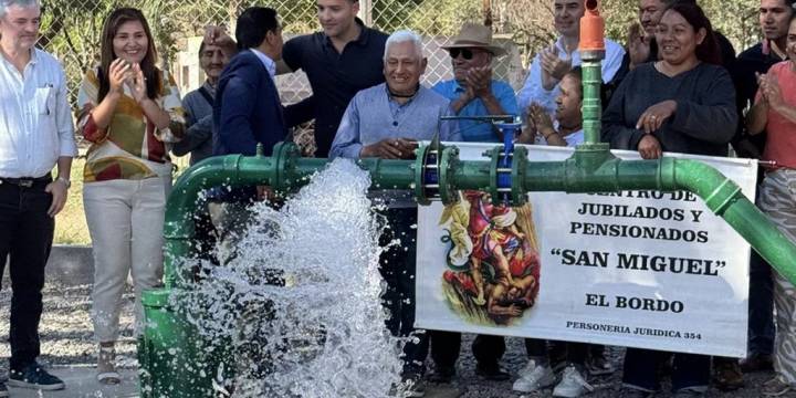 El Gobierno de la provincia habilitó un pozo de agua que beneficia a más de 2500 vecinos de El Bordo