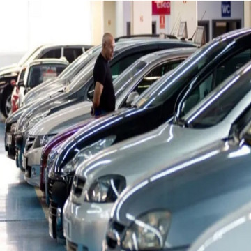 Sube el impuesto interno a vehículos