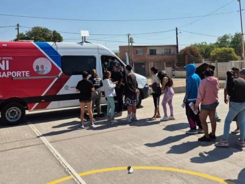 El móvil del Registro Civil llega a los barrios El Milagro, 20 de Febrero y San Benito