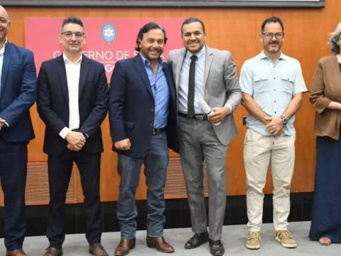 Sáenz celebró la primera colación de la UPATECO con 88 graduados