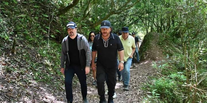 El Gobernador y el Embajador de Francia recordaron a las turistas francesas y a todas las víctimas de violencia de género